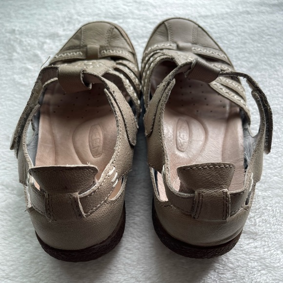 Keen All Rounder Tan Sandals Women’s Size 7 - Picture 7 of 9